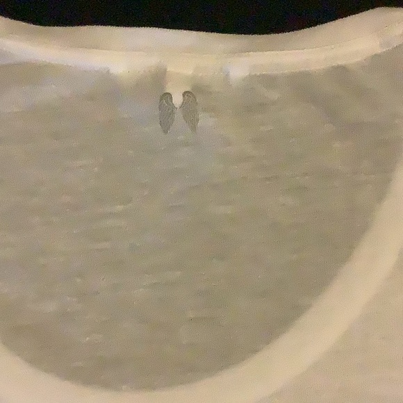 Not so basic white tee! - Picture 3 of 6